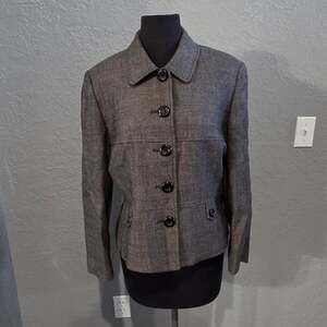 Tahari Black and White Wool Tweed Jacket - 12P